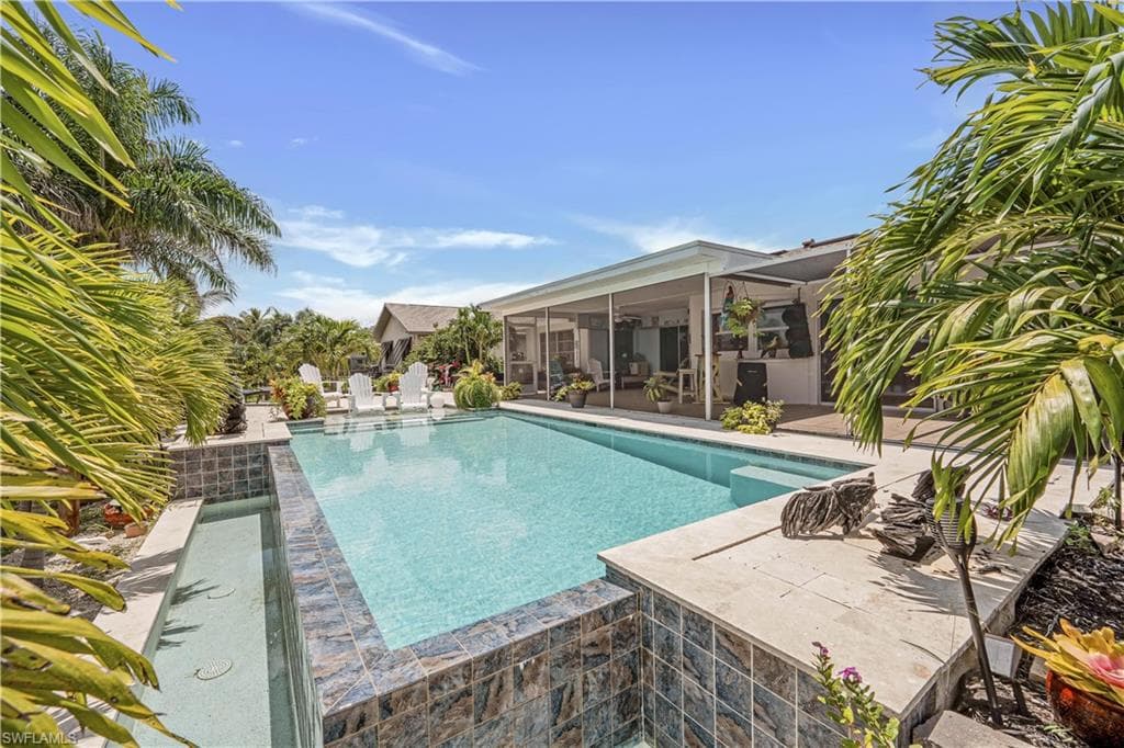 6156 Cocos DR, FORT MYERS FL 33908-28