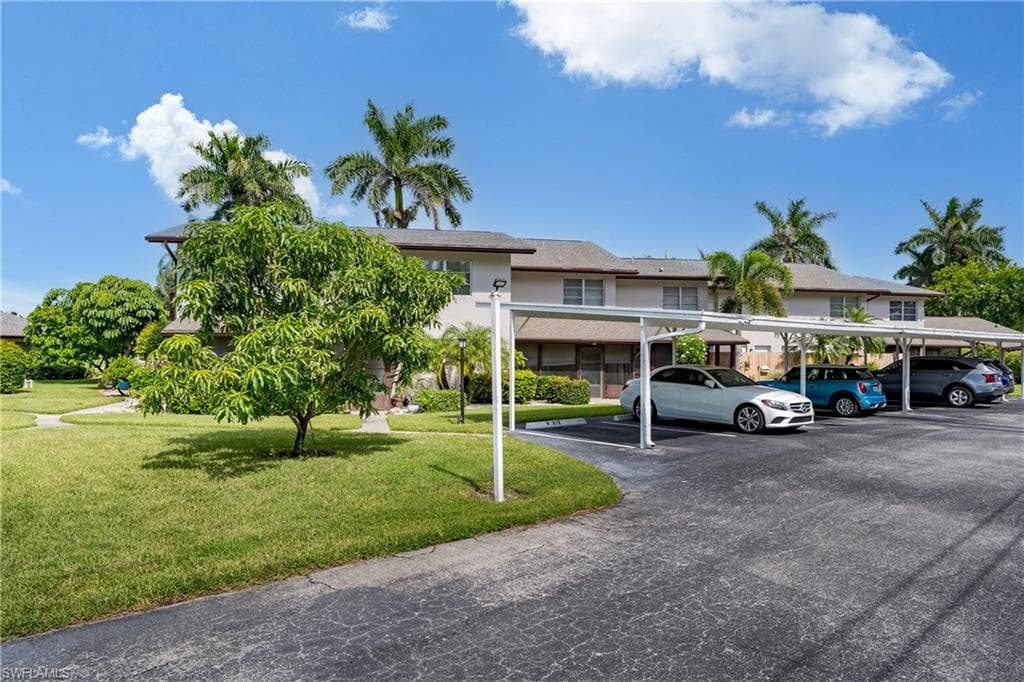 180 Cypress WAY E # B212, NAPLES FL 34110-31