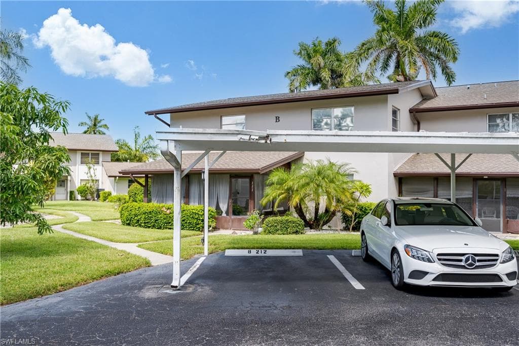 180 Cypress WAY E # B212, NAPLES FL 34110-29