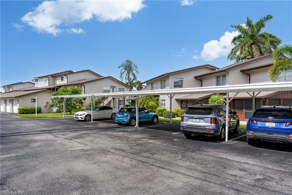 180 Cypress WAY E # B212, NAPLES FL 34110-30