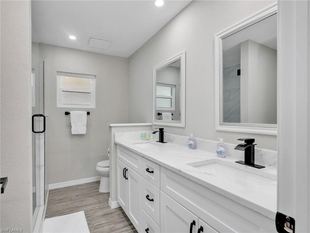 195 Hibiscus DR, FORT MYERS BEACH FL 33931-14