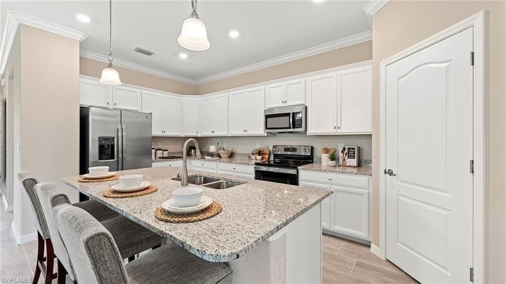 18710 Marlin Kite LN, NORTH FORT MYERS FL 33917-10