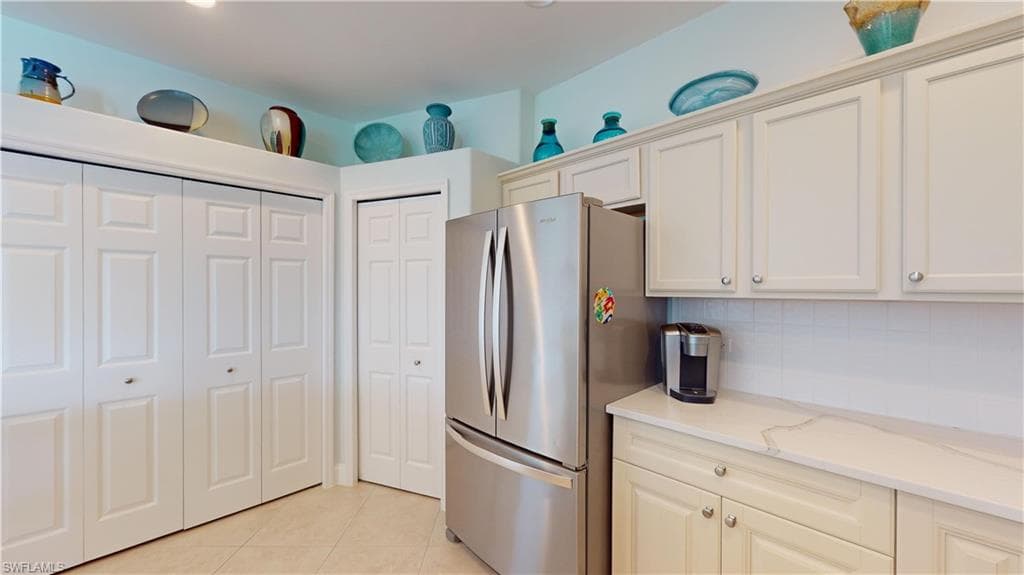 8797 E Bay CIR, FORT MYERS FL 33908-13