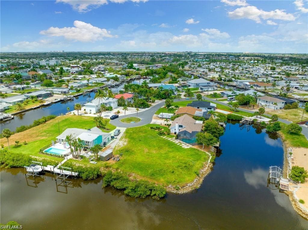 11485 Rebecca CIR, FORT MYERS BEACH FL 33931-7