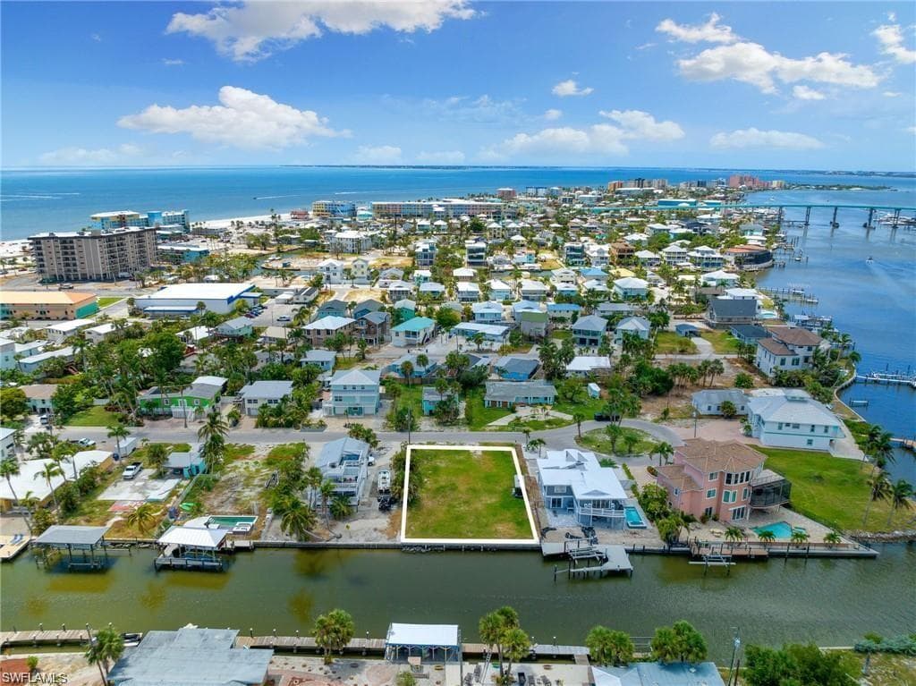 290 Ohio AVE, FORT MYERS BEACH FL 33931-6