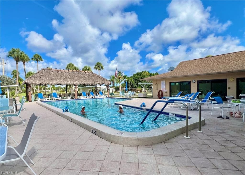 13 Cannes DR, NAPLES FL 34112-42