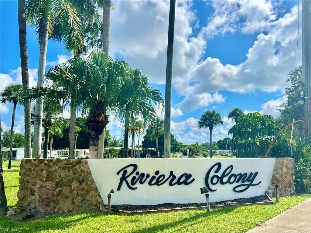 13 Cannes DR, NAPLES FL 34112-48