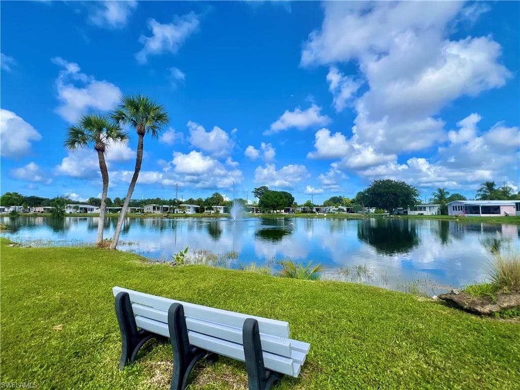 13 Cannes DR, NAPLES FL 34112-39