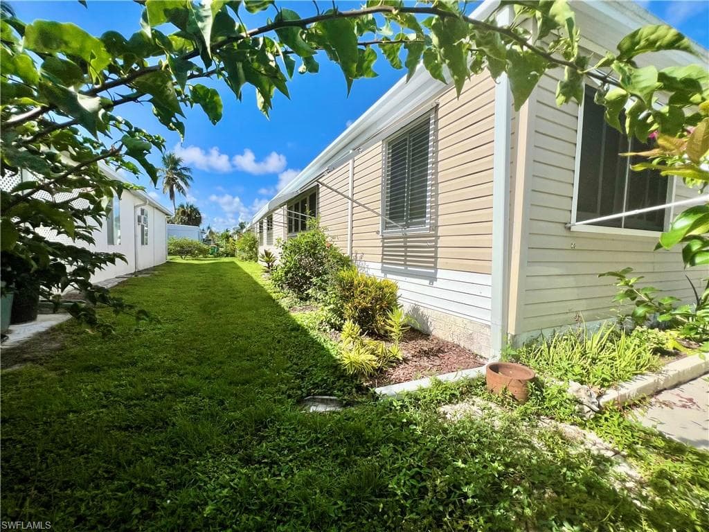 13 Cannes DR, NAPLES FL 34112-38