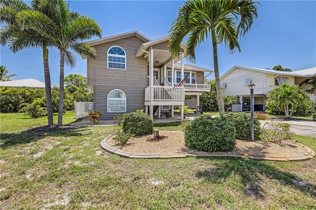 7841 Breakwater CT-26