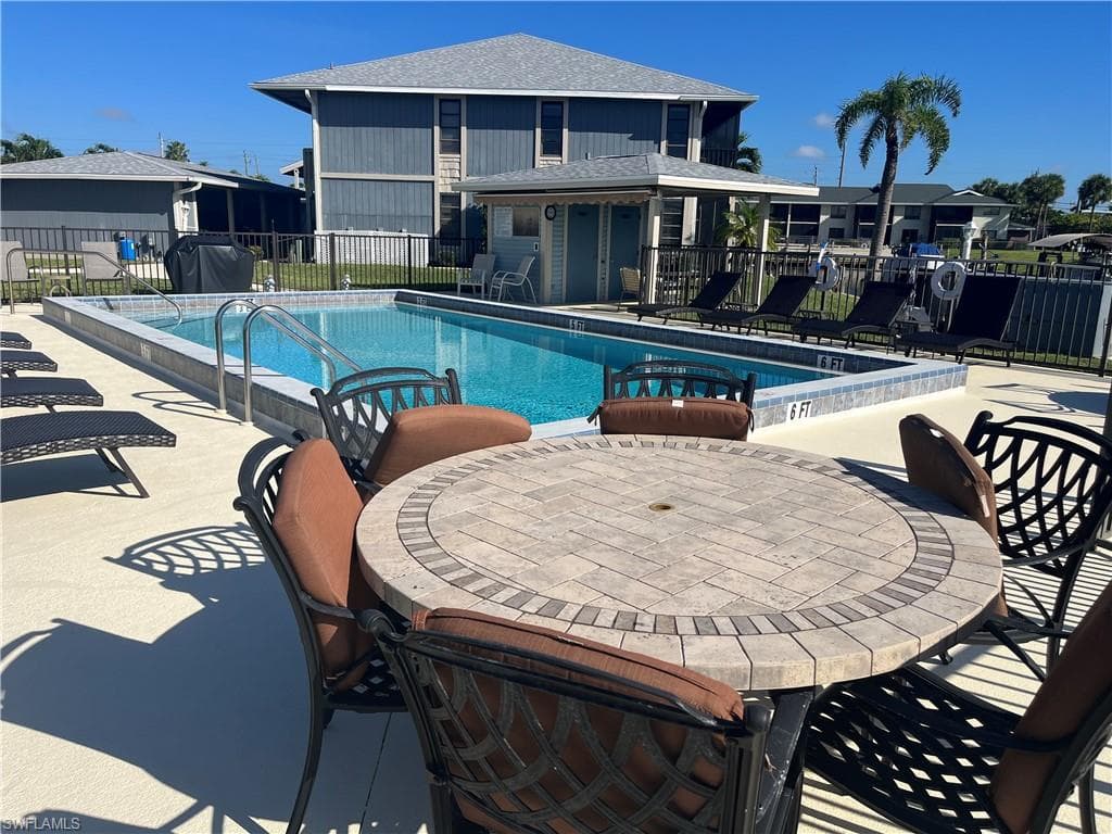 816 SW 48th TER # 102, CAPE CORAL FL 33914-10