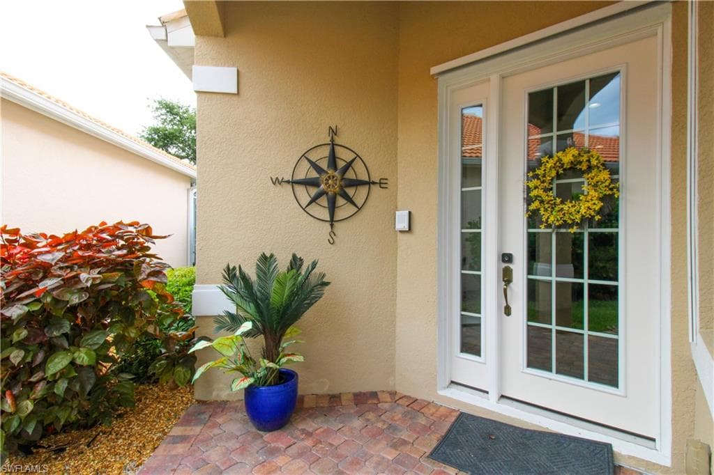 372 Mallory CT, NAPLES FL 34110-34