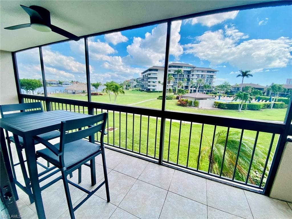 601 Seaview CT # 208, MARCO ISLAND FL 34145-14