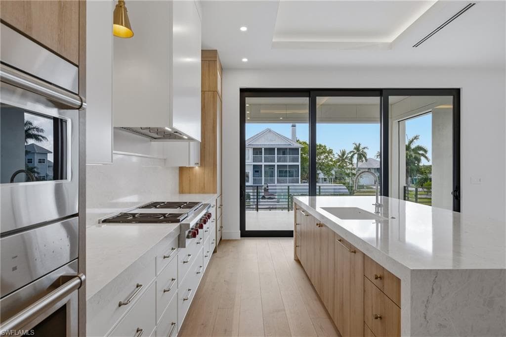 1286 Belaire CT, NAPLES FL 34110-9