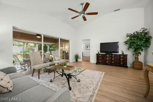 4878 EUROPA DR, NAPLES FL 34105-3