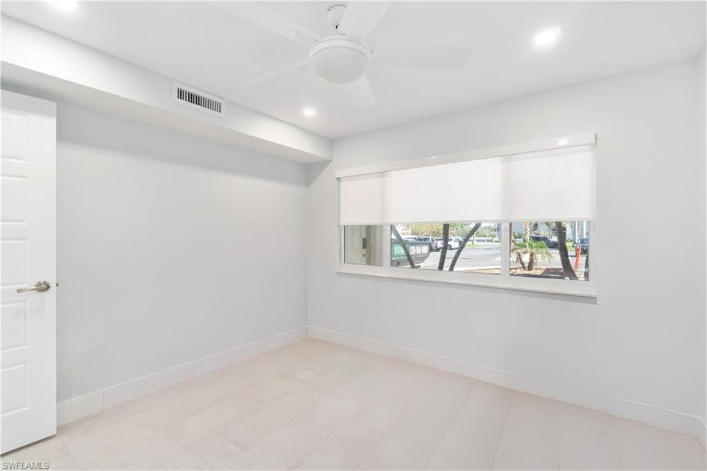 25870 Hickory BLVD # 107, BONITA SPRINGS FL 34134-23