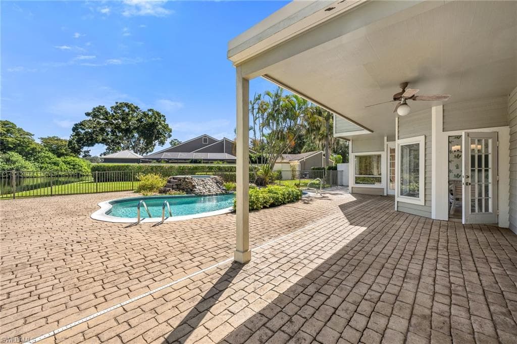 415 Edgemere WAY N # 2, NAPLES FL 34105-4