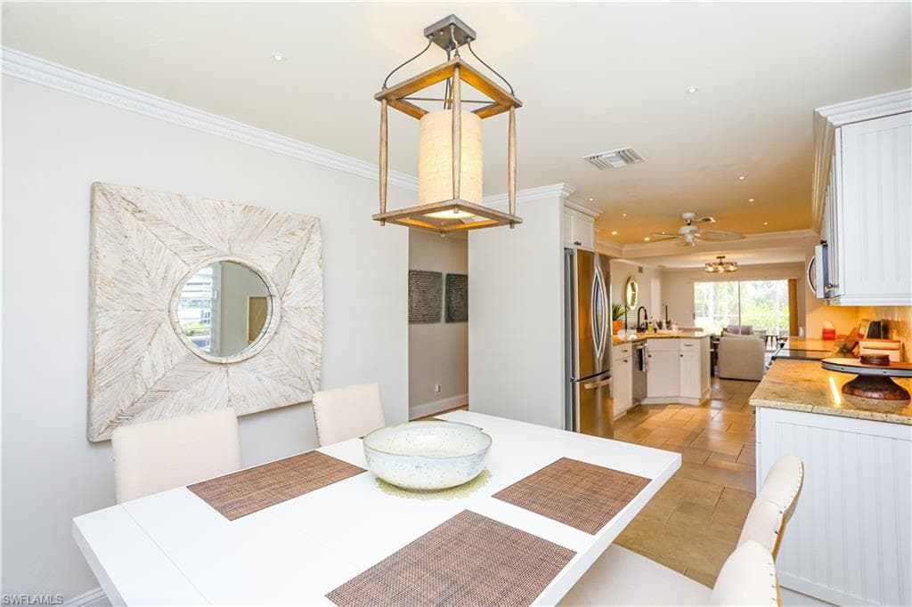 360 Horse Creek DR # 108, NAPLES FL 34110-30