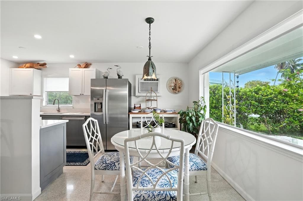 578 14th ST N, NAPLES FL 34102-7