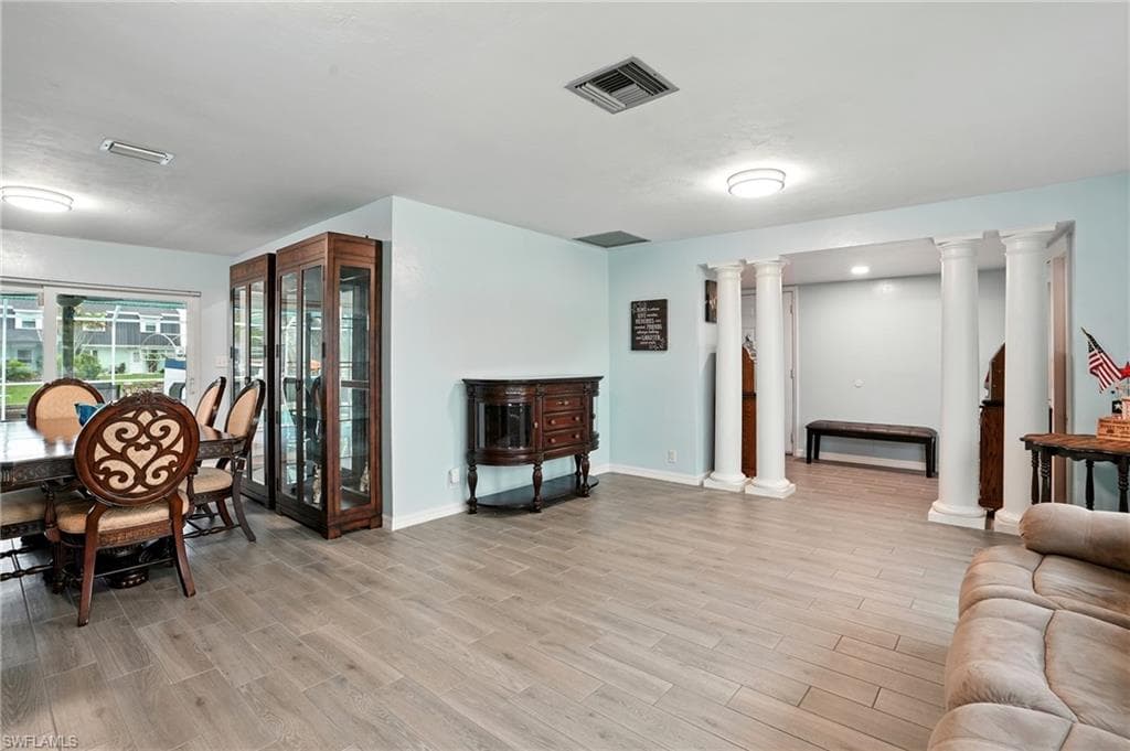 4558 Vinewood CIR, NORTH FORT MYERS FL 33903-22