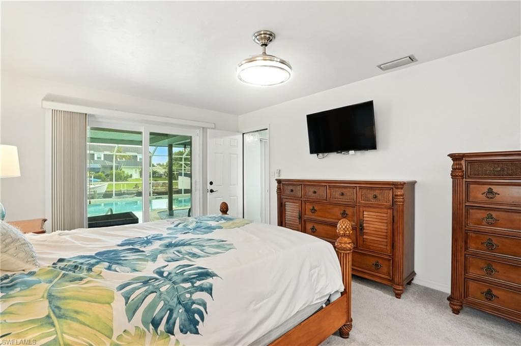 4558 Vinewood CIR, NORTH FORT MYERS FL 33903-26