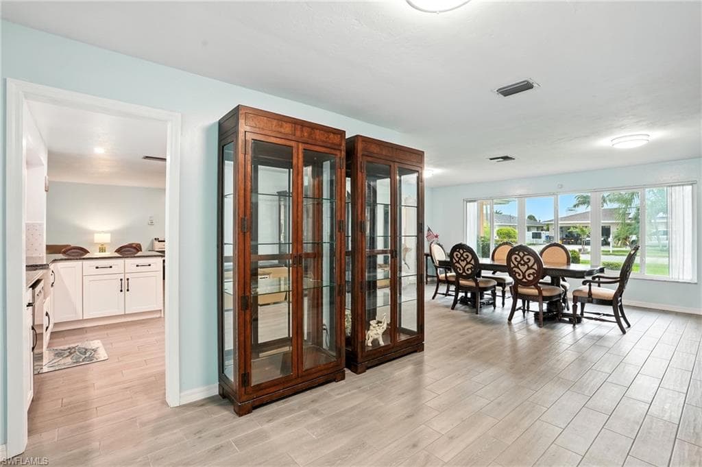 4558 Vinewood CIR, NORTH FORT MYERS FL 33903-20