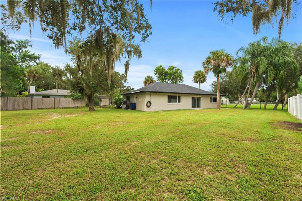 13764 River Forest DR, FORT MYERS FL 33905-25