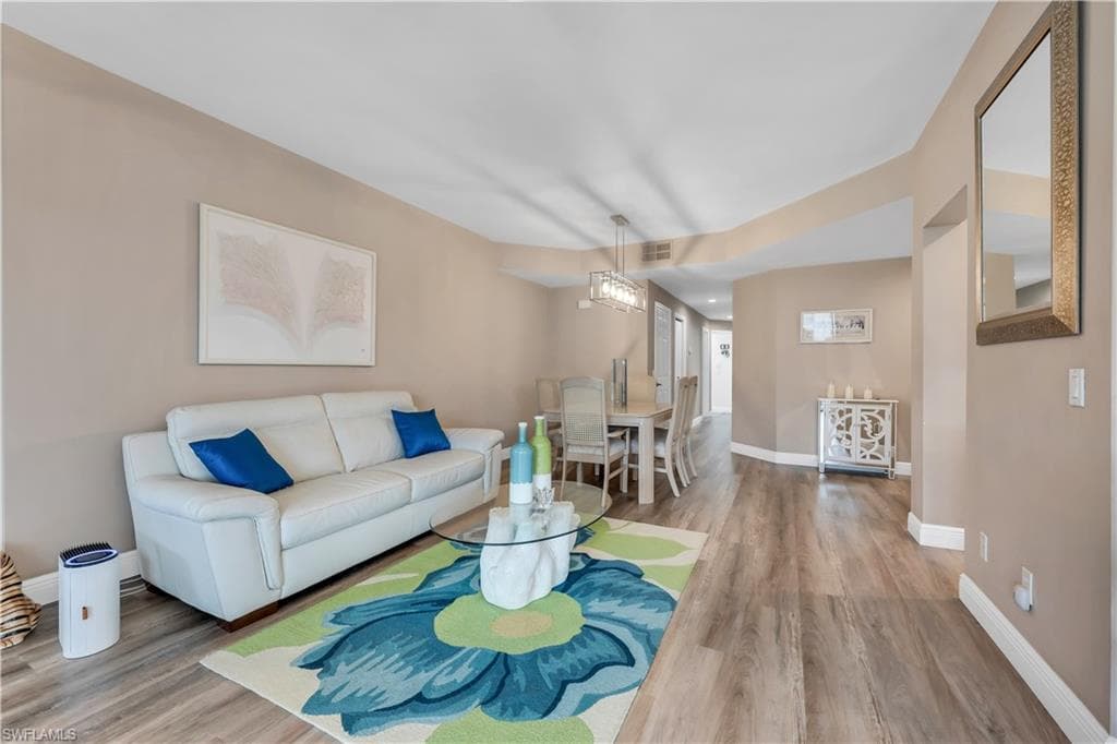 7774 Gardner DR # 101, NAPLES FL 34109-7