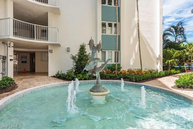 1300 Gulf Shore BLVD N # 505, NAPLES FL 34102-13