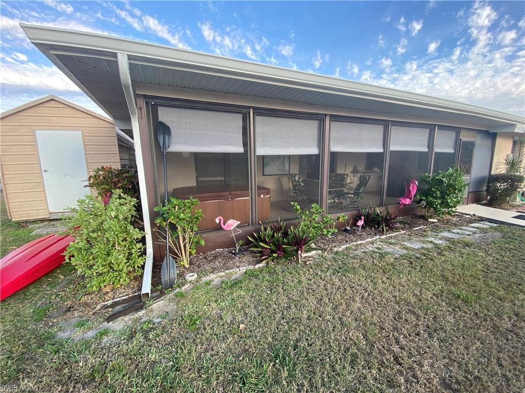 2029 Clarke AVE, FORT MYERS FL 33905-41