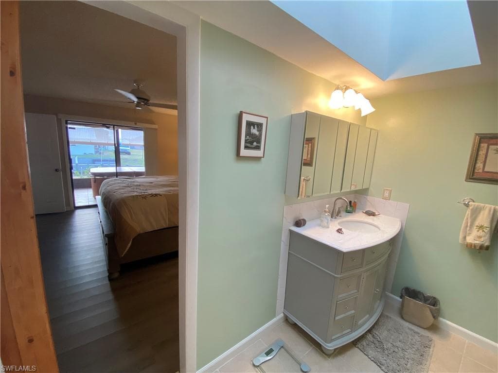 2029 Clarke AVE, FORT MYERS FL 33905-15
