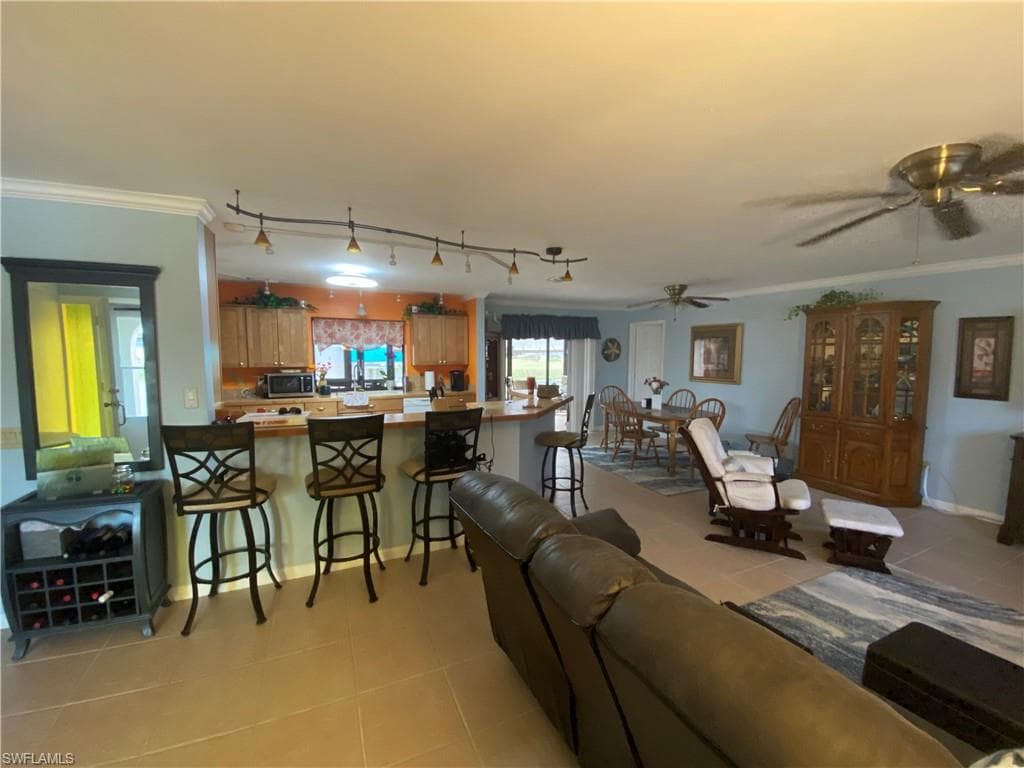 2029 Clarke AVE, FORT MYERS FL 33905-6