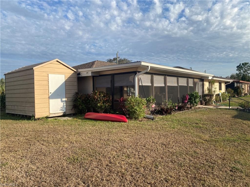 2029 Clarke AVE, FORT MYERS FL 33905-39