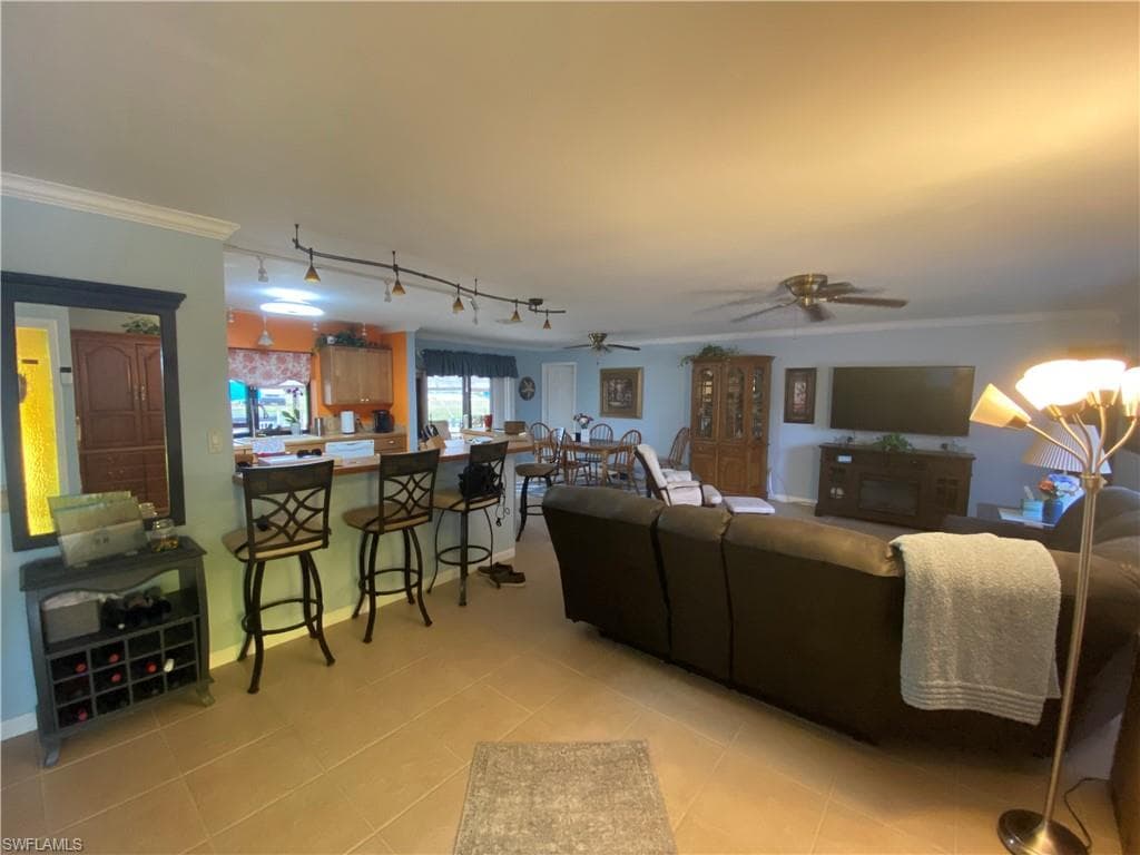 2029 Clarke AVE, FORT MYERS FL 33905-7