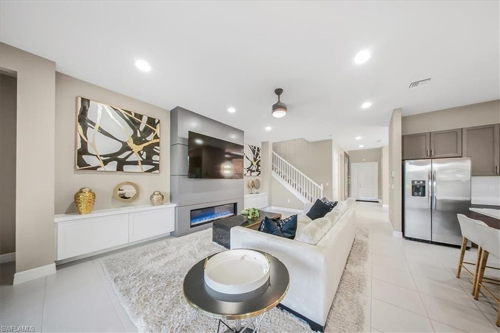 4036 Nova LN, NAPLES FL 34119-16