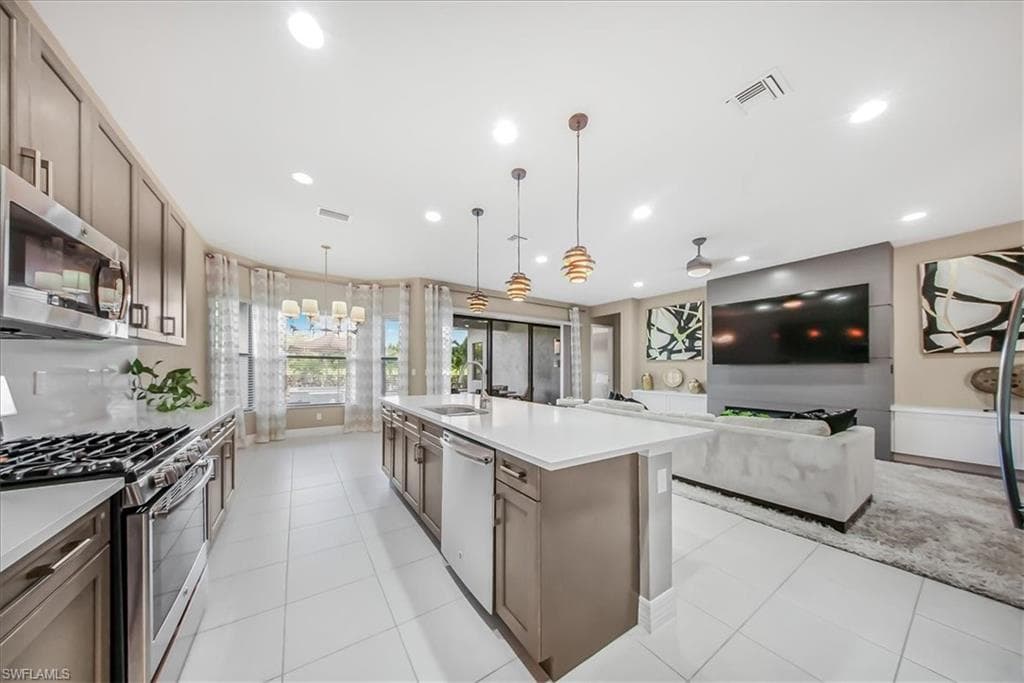 4036 Nova LN, NAPLES FL 34119-11