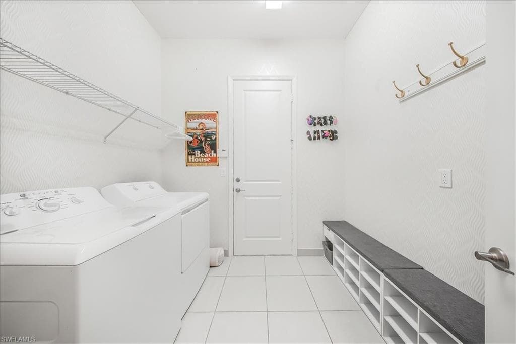 4036 Nova LN, NAPLES FL 34119-36