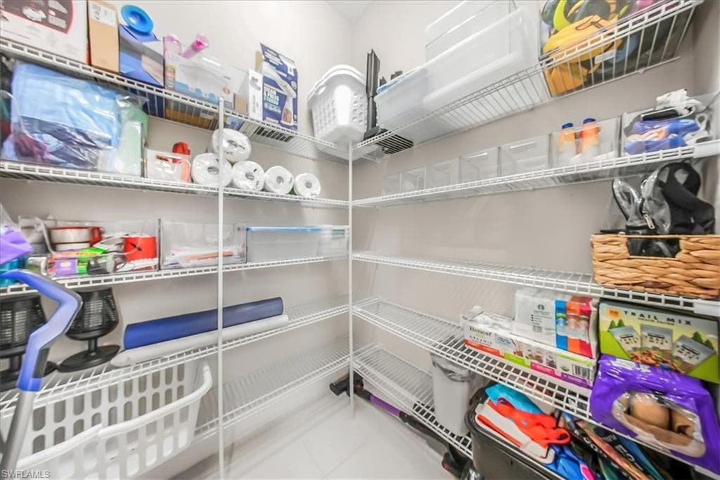 4036 Nova LN, NAPLES FL 34119-10