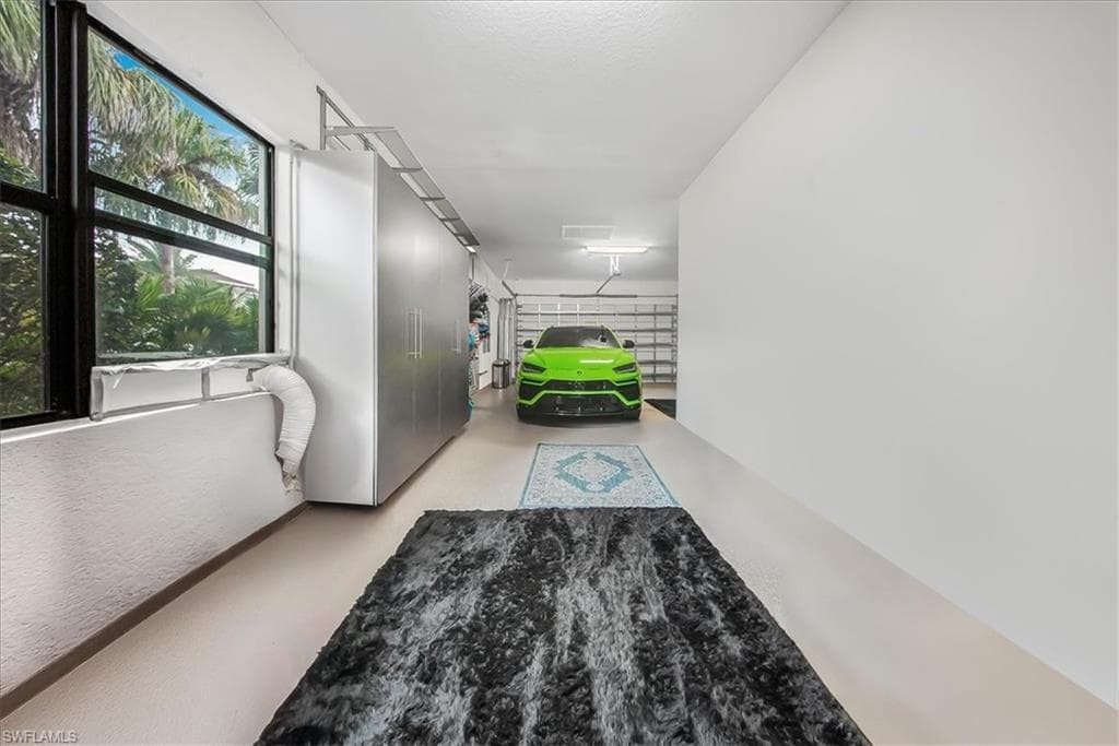 4036 Nova LN, NAPLES FL 34119-39