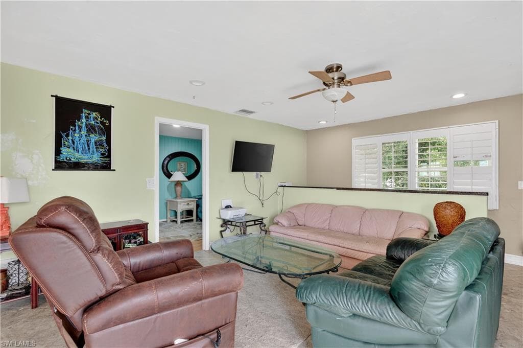 931 Scott DR-26