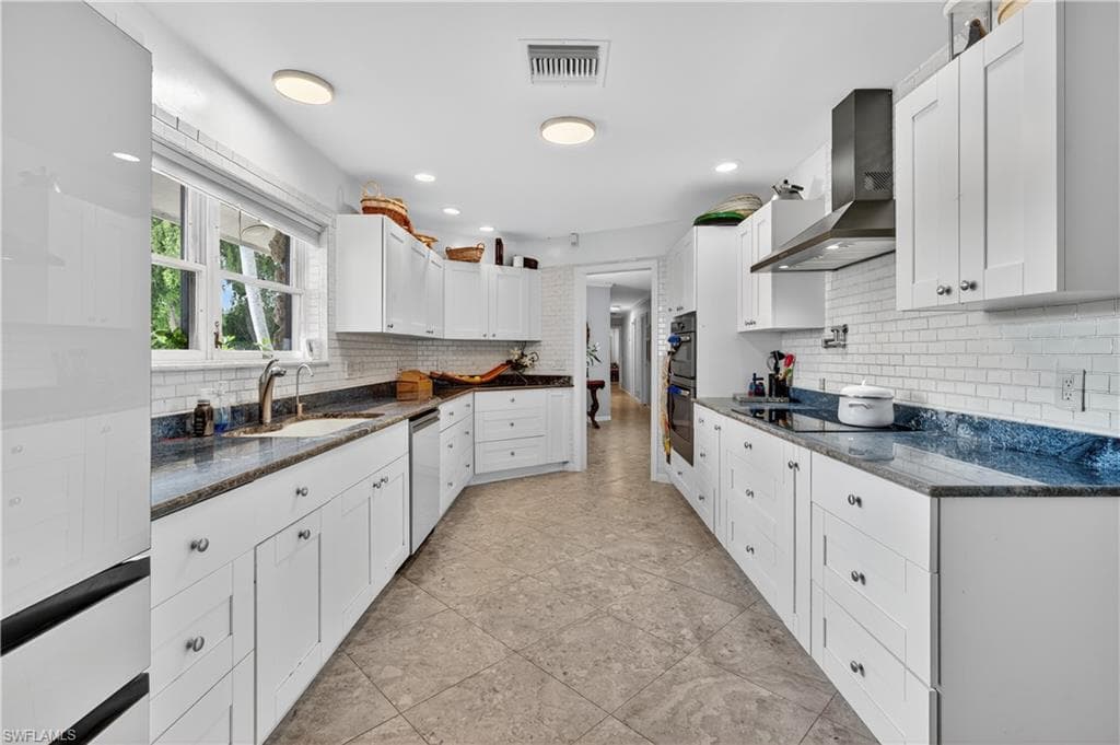 931 Scott DR-12