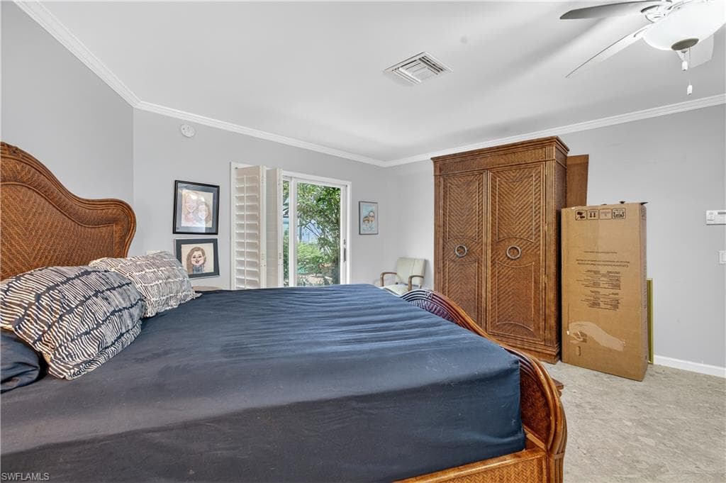 931 Scott DR-19
