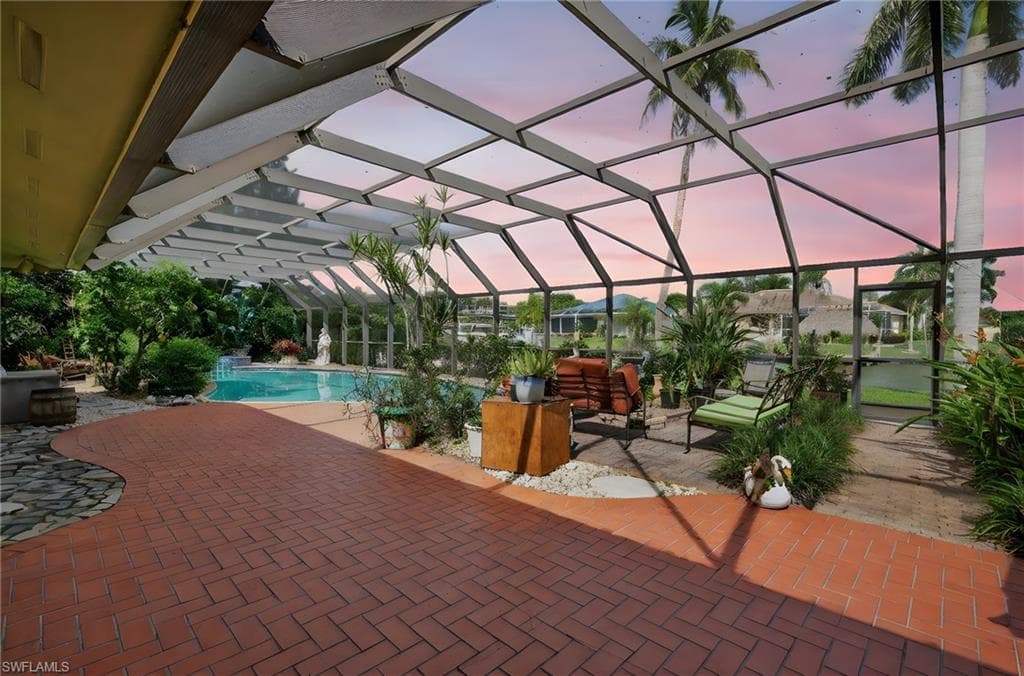 931 Scott DR-32