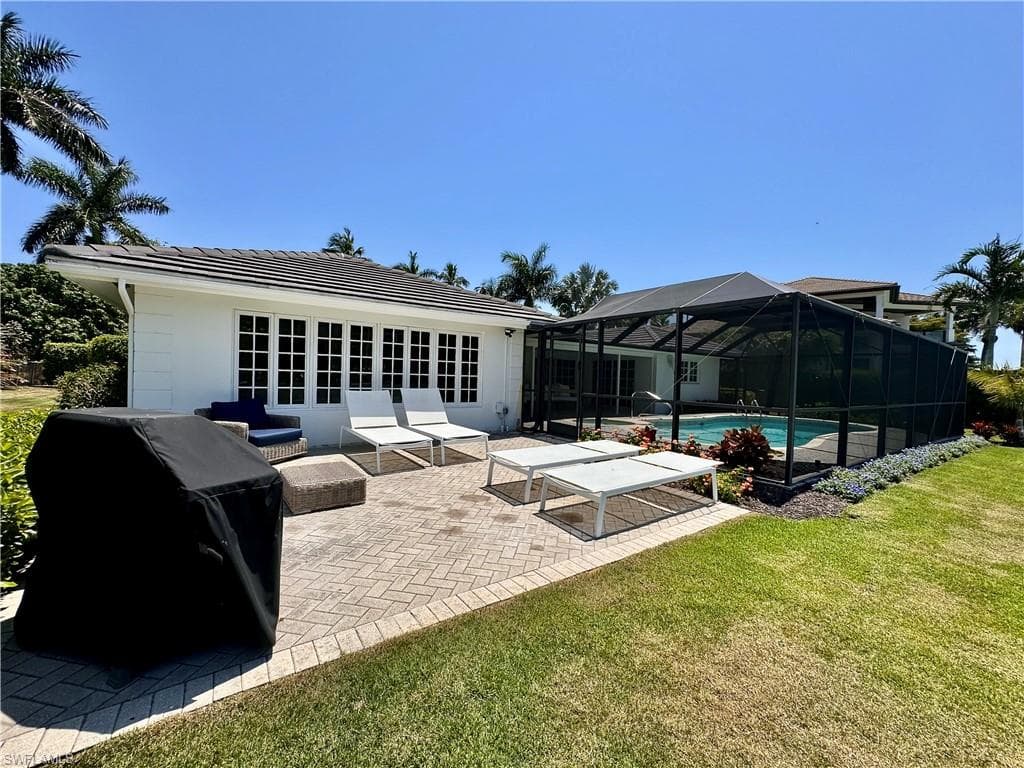 1823 Hurricane Harbor LN, NAPLES FL 34102-27