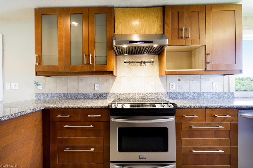 3968 Aloha LN, BONITA SPRINGS FL 34134-12