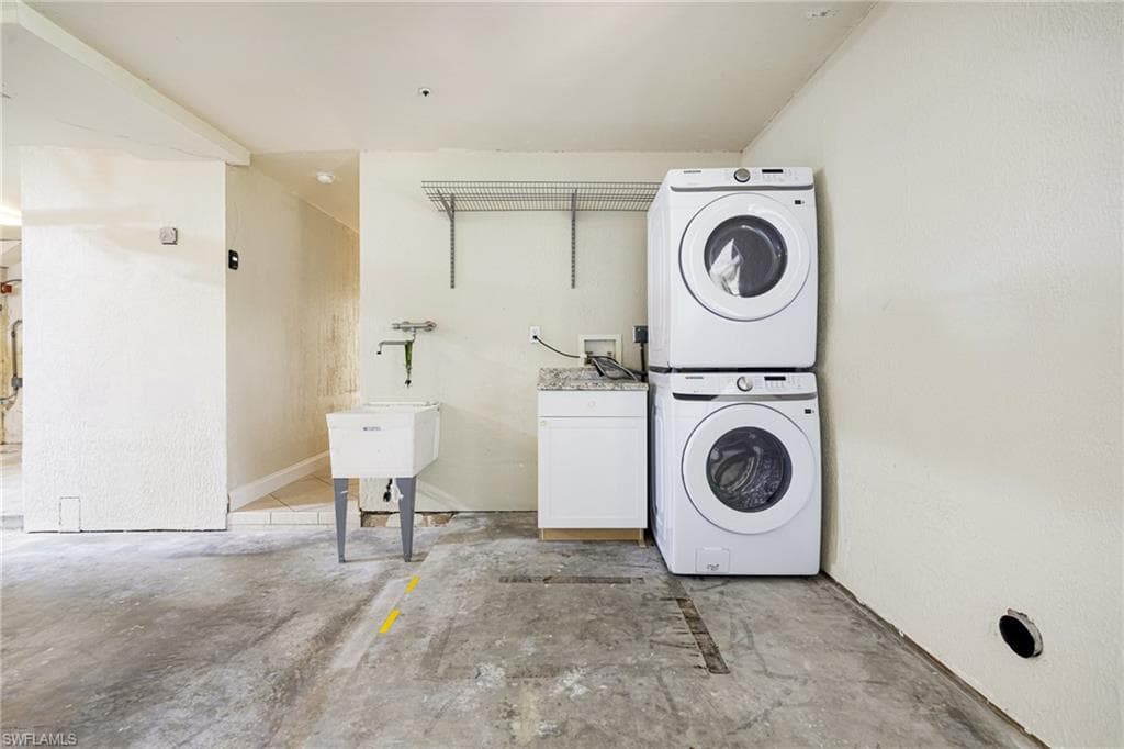 3968 Aloha LN, BONITA SPRINGS FL 34134-35