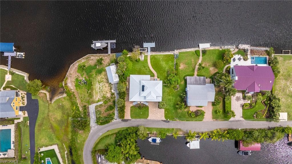 3968 Aloha LN, BONITA SPRINGS FL 34134-4