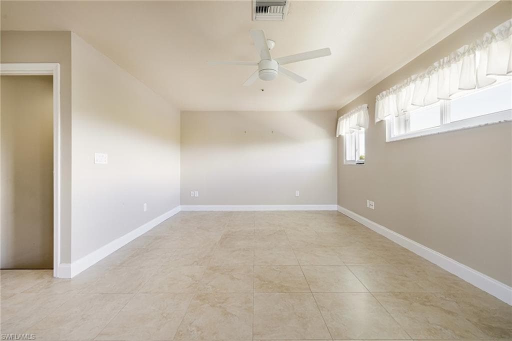 3968 Aloha LN, BONITA SPRINGS FL 34134-29