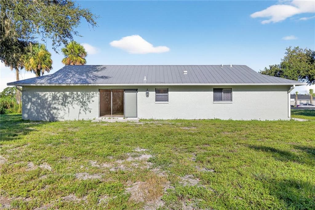 10735 Clementine PL, NORTH FORT MYERS FL 33917-22