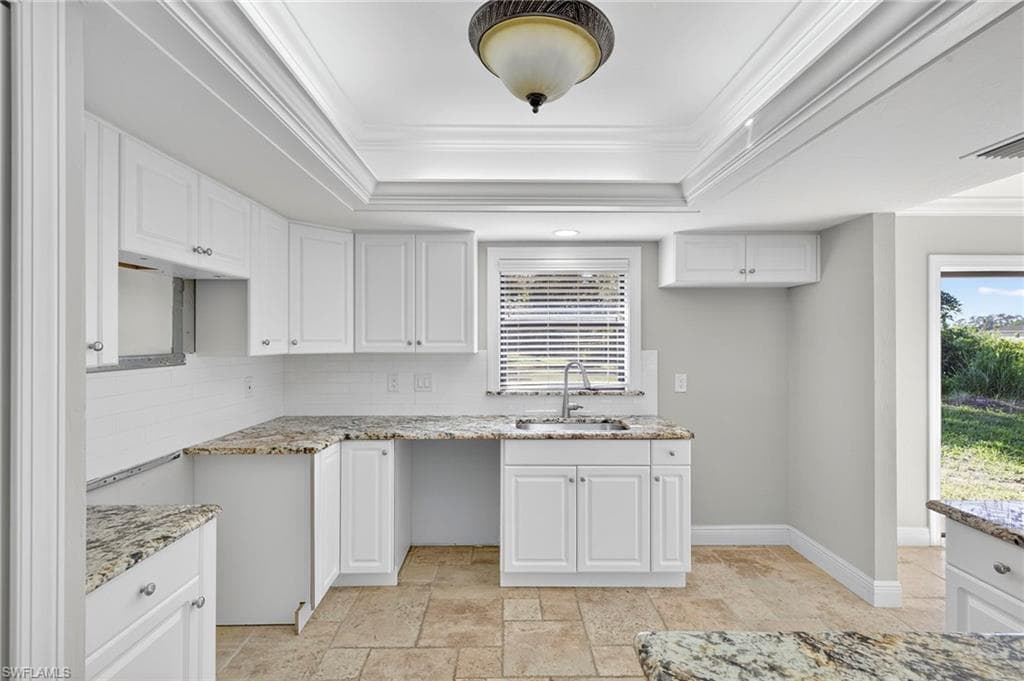 10735 Clementine PL, NORTH FORT MYERS FL 33917-11